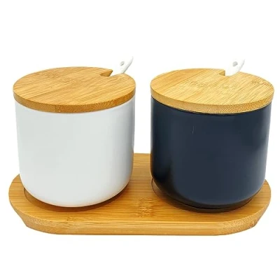 Afbeelding van OnePine Set van 2 keramische kruidenpotjes, zoutpot, hoogte 10 cm, suikerpot, kruidenpotjes met lepel en deksel voor thee, suiker, zout, specerijen, koffie (zwart wit)