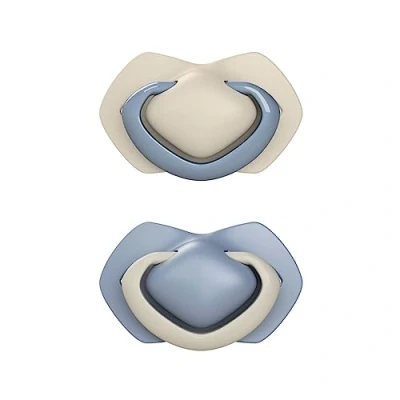 Afbeelding van Canpol Babies Light Touch PURE COLOR symmetrische siliconen fopspenen 2 st korting sale 6 18 maanden