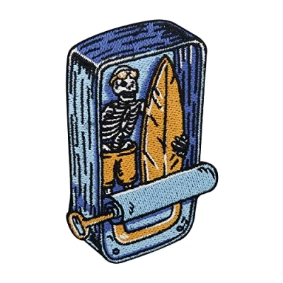 Afbeelding van Finally Home Surfer skeletpatch om op te strijken, zeepatches naaien, surf, strijkplaatje, meer patches