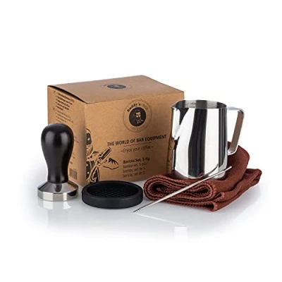 Afbeelding van Buddy&#039;s Bar barista Edition, premium set, 5 delig, melkkannetje 0,35 liter, koffiestempel, stamper Ø 51 cm, roestvrij staal, bijpassende siliconen tampermat, koffieadel L: 13,5 handdoek