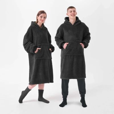 Afbeelding van Dutch decor TEDDY Oversized Hoodie 70x110 cm &amp; deken in één extra grote trui met capuchon Raven zwart
