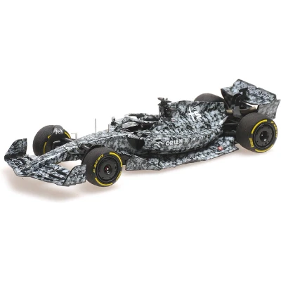 Afbeelding van het 1:18 Diecast model van De Alfa Romeo C42 # Barcelona Test 2022. rijder was G. Zhou. fabrikant schaalmodel is Minichamps. Dit alleen online verkrijgbaar