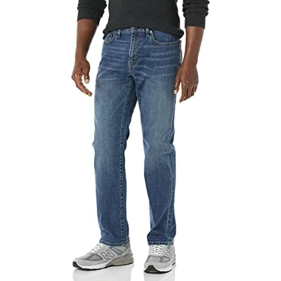 Afbeelding van Amazon Essentials Heren straight fit jeans met hoge stretch, medium wassen, 32 W x 34 l