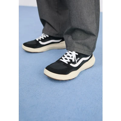 Afbeelding van Vans Ultrarange NEO VR3 Unisex Sneakers laag, Maat: 36, Black/white Leer en textiel