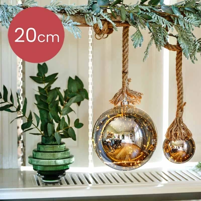 Afbeelding van Kerstbal met jute touw en 40 LED lampjes 20cm Rook grijs