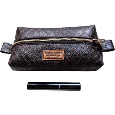Afbeelding van Toetie &amp; Zo Handgemaakte Makeuptas Leatherlook Print Bruin Roletui Toilettas Etui