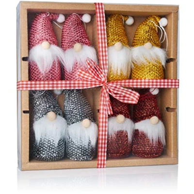 Afbeelding van BRUBAKER 8 delige Set Kerstkabouters Gemaakt van Hout en Breiende Boomhanger Kersthanger 10,5 cm in Geschenkdoosje