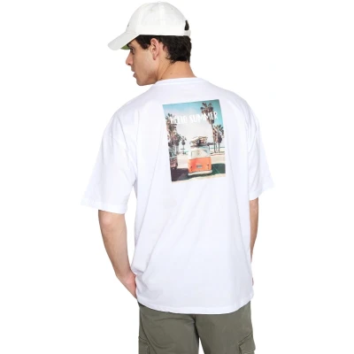 Afbeelding van Trendyol Wit Oversized/Wijd Gesneden Landschapsprint T Shirt Met Korte Mouwen Van 100% Katoen Tmnss21Ts0619