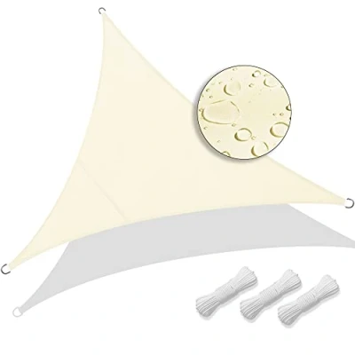 Afbeelding van VOUNOT Zonnezeil driehoekig incl. bevestigingskoorden Waterdicht, zonwerend Weerbestendig en UV bescherming, voor balkon Tuinterras, 5x5x5m, Beige
