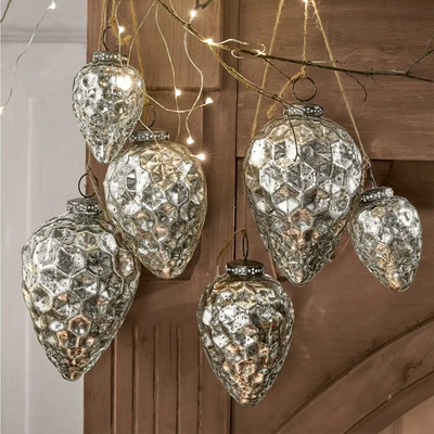 Afbeelding van LOBERON Kerstversiering set van 6 Colin antiekzilverkleurig
