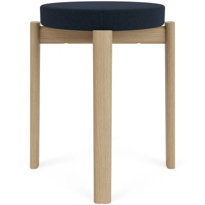 Afbeelding van Audo Copenhagen Passage Kruk H48 Naturel Eiken Vidar Dark Blue 0786
