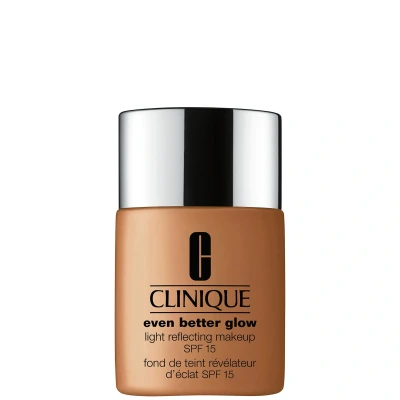 Afbeelding van Clinique Even Better Glow Light Reflecting Makeup SPF 15 foundation WN 118 Amber 30 ml