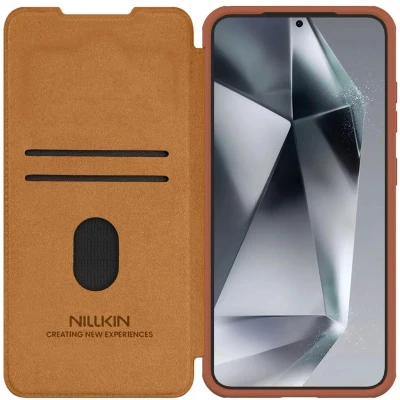 Afbeelding van Nillkin Qin Pro Hoesje Geschikt voor Samsung Galaxy S25 Plus Book Case met Camera Slider Ruimte Twee Pasjes Bruin