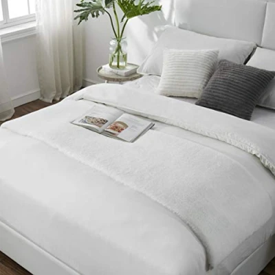 Afbeelding van Teppich Wölkchen Pluizig Tapijt Van Imitatiebont Konijnenbont, Kort Bont, Hoogpolig Bont Voor Woonkamer Of Slaapkamerkleed Wit 50x150cm