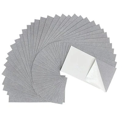 Afbeelding van Zelfklevende viltvellen, zelfklevend vilt, 33 stuks 10 x 20 cm viltlijm, diverse kleuren kleverige achterkant, stijf vilt voor ambachten, doe het zelf naaien schoolprojecten decoratie (grijs)