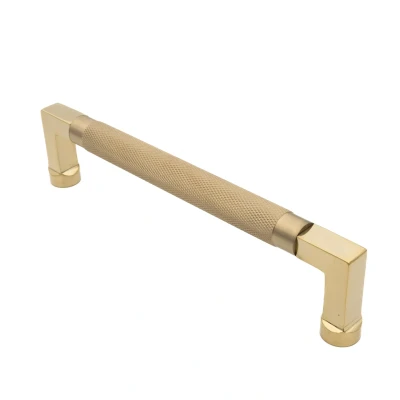 Afbeelding van Messtique Deurgreep &quot;Knurled&quot; 217mm Gepolijst Messing ongelakt