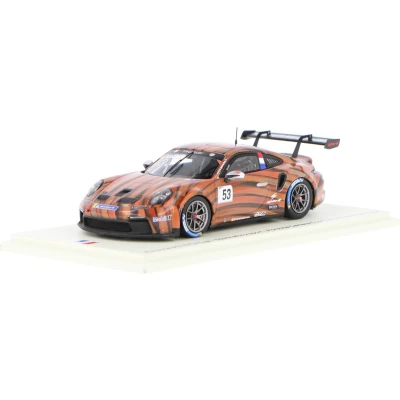 Afbeelding van het 1:43 Diecast model van De Porsche 991 GT3 #53 Carrera Cup France in Paul Ricard 2021. rijder was A. Mathieu. fabrikant schaalmodel is Spark. Dit alleen online verkrijgbaar