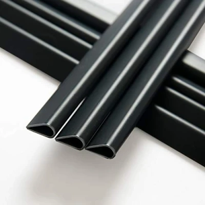 Afbeelding van Naimorui 30 stuks bevestigingsclips, klemrails voor pvc, privacyfolie, zichtwerende strips, windbescherming tuin en omheining, stuks/verpakking, antraciet