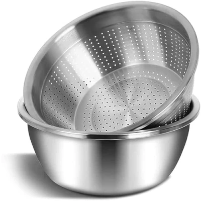 Afbeelding van roestvrijstalen kom en stuk zeef, mengkom van roestvrij staal, pastazeef, rijst waskom, multifunctionele metalen kom, keukenkom, slakom, vaatwasmachinebestendig, 1 (24 cm)
