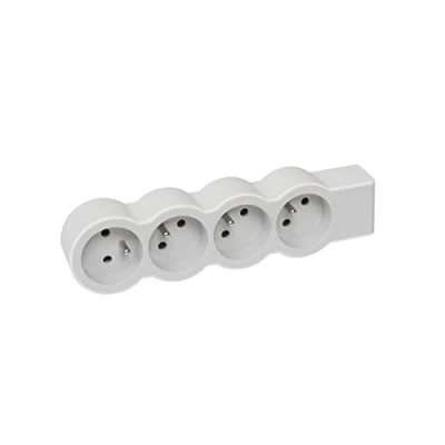 Afbeelding van Legrand 049497 verlengkabel met 4 stopcontacten, extra vlak, wit en lichtgrijs