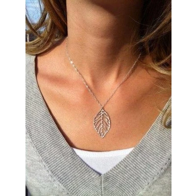 Afbeelding van Ketting met hanger blad zilverkleur