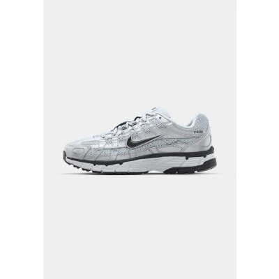 Afbeelding van Nike Sportswear WMNS P6000 Sneakers laag, Maat: 39, White/black/metallic silver/pure platinum Textiel/ synthetisch