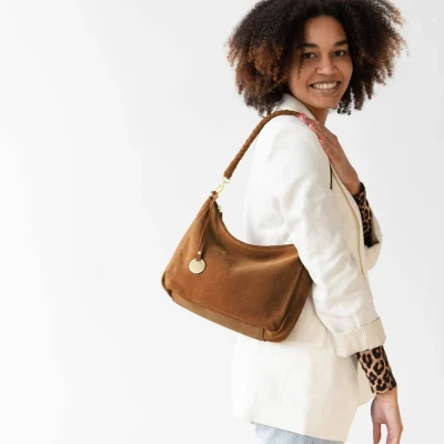 Afbeelding van Leren schoudertas dames cognac suede MŌSZ Coco M
