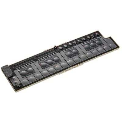 Afbeelding van Korg nanoKEY Fold Opvouwbare MIDI keyboardcontroller met 25 toetsen, USB C en TRS Zandbeige