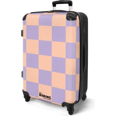 Afbeelding van NoBoringSuitcases.com® Koffer groot Rolkoffer lichtgewicht Paars met roze schaakbord print Reiskoffer 4 wielen Grote trolley XL 20 kg bagage