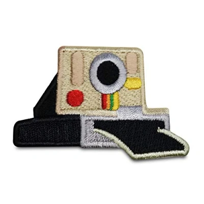 Afbeelding van Finally Home Polariod Camera Patch om op te strijken Foto patches, strijkpatch, patches