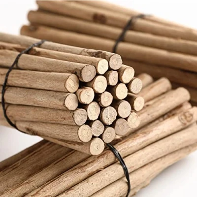 Afbeelding van LAZACA Houten stokjes om te knutselen, takken, handwerk, log sticks, 50 stuks, natuurlijke boomschors, rustieke wooncultuur, doe het zelf, lengte 20 cm (0,5 0,8 cm))