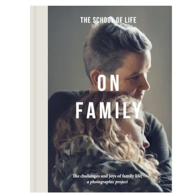 Afbeelding van On Family: the joys and challenges of family life; a photographic project