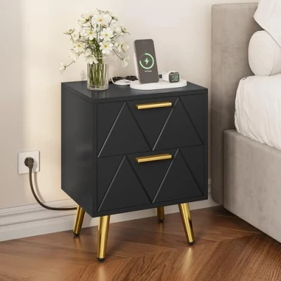Afbeelding van YITAHOME nachtkastje met 2 laden, USB poorten en stopcontacten, gouden metalen poten handgrepen, bijzettafel opbergruimte voor woonkamer, slaapkamer, 40 x 30 52 cm, zwart