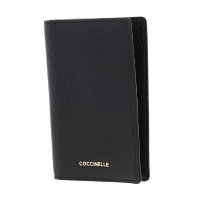 Afbeelding van COCCINELLE Leren Identiteitskaarthoesje Metallic Soft Passport Holder Black Zwart