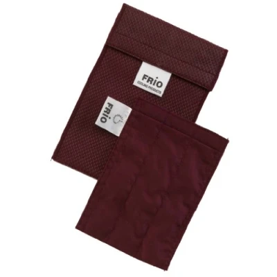 Afbeelding van FRIO Pomp Koeltas voor insuline, 11 x 9 cm, wijnrood, met waterdichte nylon binnenzak, 1 pomp, geen ijspack of batterijen nodig