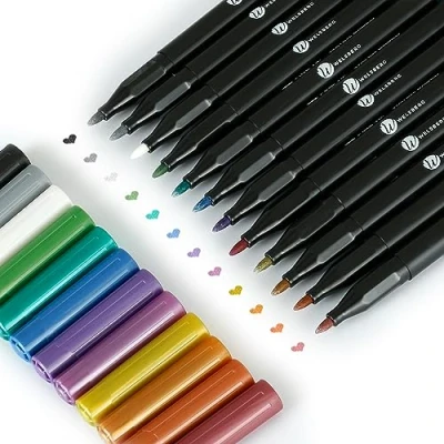 Afbeelding van welsberg 12 kleuren metallic markeerset met 1 2 mm punt, glitterstiften voor scrapbooking, kleurboek, stenen, kaarten, fotoalbum, gastenboek, metaal, hout, keramiek, zwart of wit papier