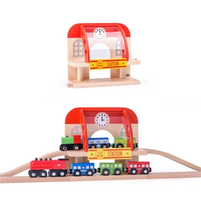 Afbeelding van Woody Station met 2 verdiepingen 92102.