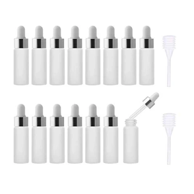 Afbeelding van Enslz Kleine, lege, matte glazen pipetfles voor essentiële olie, herbruikbare flessen, neusolie, navulbare fles met metalen schroefmonddeksel en rubberen ballon, 15 stuks (5 ml, zilverkleurig)