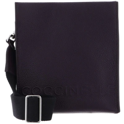 Afbeelding van COCCINELLE Leren schoudertas Myrtha Maxi Log Crossbody Bag Grained Leather Prune donkerpaars