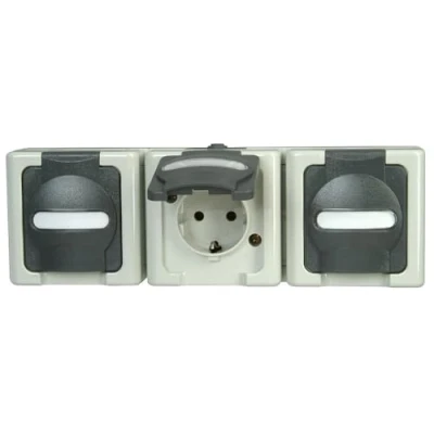 Afbeelding van Kopp 131356005 BlueElectric Compleet Wandcontactdoos met randaarde en klapdeksel spatwaterdicht Grijs 3 voudig