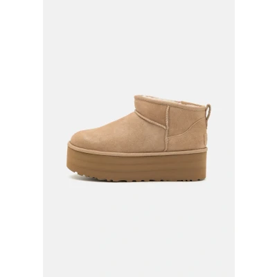 Afbeelding van UGG Classic Mini II Boot Moss Green