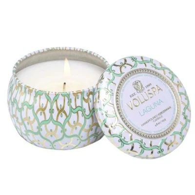 Afbeelding van Voluspa Geurkaars Maison Blanc Laguna Mini Tin Candle