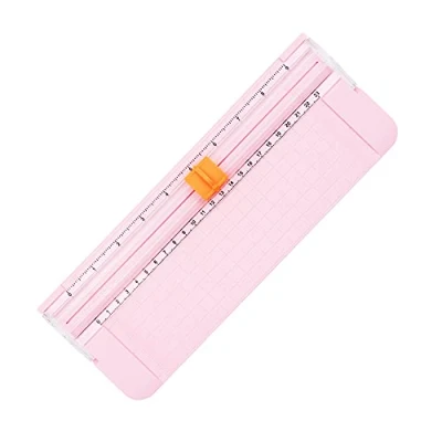 Afbeelding van A4 papiersnijder, mini draagbare plakboekgereedschap met veiligheidsbeveiliging en zijliniaal voor papier, foto&#039;s etiketten (roze)