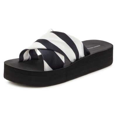 Afbeelding van French Connection Slippers Sandaal, badpantoletten, badschoen, mule, open schoen VEGAN