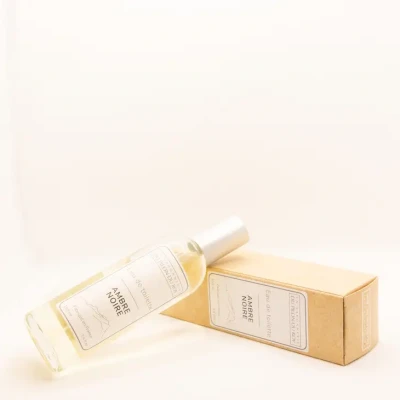 Afbeelding van Biologische Eau de toilette Amber noire gemaakt in Frankrijk tonka geur mirre en magnolia Sensualiteit 100ml