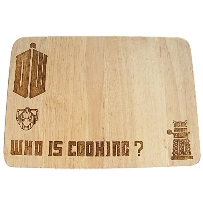 Afbeelding van FastCraft ARTS WHO DALEK TARDIS CYBERMEN GEÏNSPIREERD CADEAU IDEE HARDWOOD HOUTEN HAKKEN SNIJDEN KAAS PLAATS MAT GEGRAVEERD HOUT KEUKEN KOKEN BAKKEN DR PRESENT (Premium Hardhout 30x20x1,5 cm)