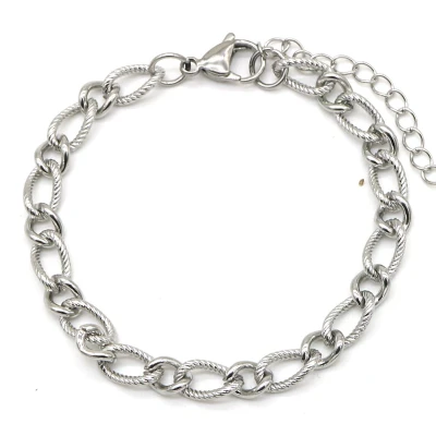 Afbeelding van Armband Dames Verschillende Schakels 5 mm RVS Lengte Verstelbaar 17 22 cm Zilverkleurig