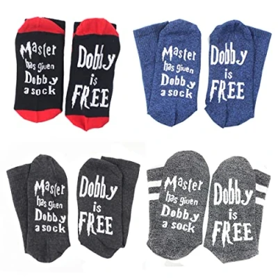 Afbeelding van Simoda 4 paar sokken met grappige spreuk Dobby is Free gebreide woorden Crew katoenen voor dames en heren, cadeau, veelkleurig, Medium