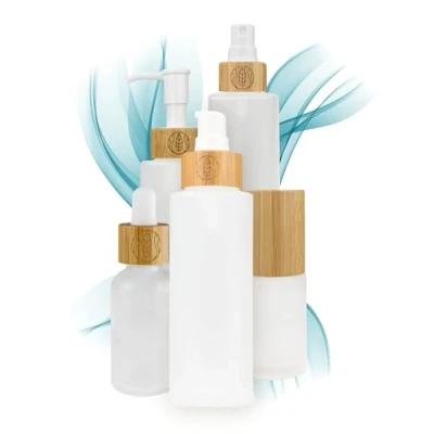 Afbeelding van glazen flessen met bamboedeksel, voor duurzame doe het zelf, natuurlijke cosmetica, geschenkverpakking, pipet oliën en spuitpompdispenser lotions, 100 ml, pompdispenser, gegraveerd, 3 stuks