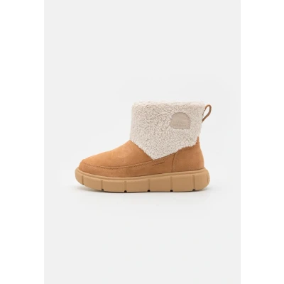 Afbeelding van Sorel Explorer III Slipon COZY WP Enkellaarsjes met plateauzool, Dames, Maat: 37, Sand Leer en textiel